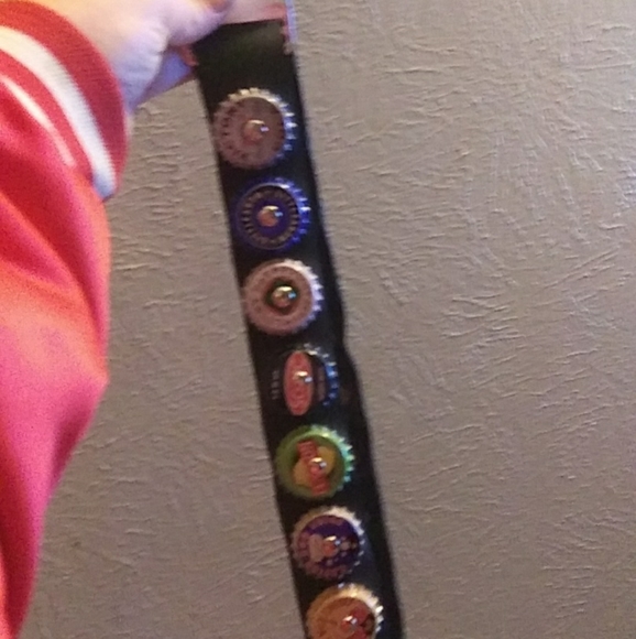 Little Earth bottle cap belt from Buckle - Picture 2 of 5